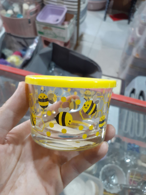 ظرف شیشه ای ۱۹۰ میل درب دار گرد زنبوری